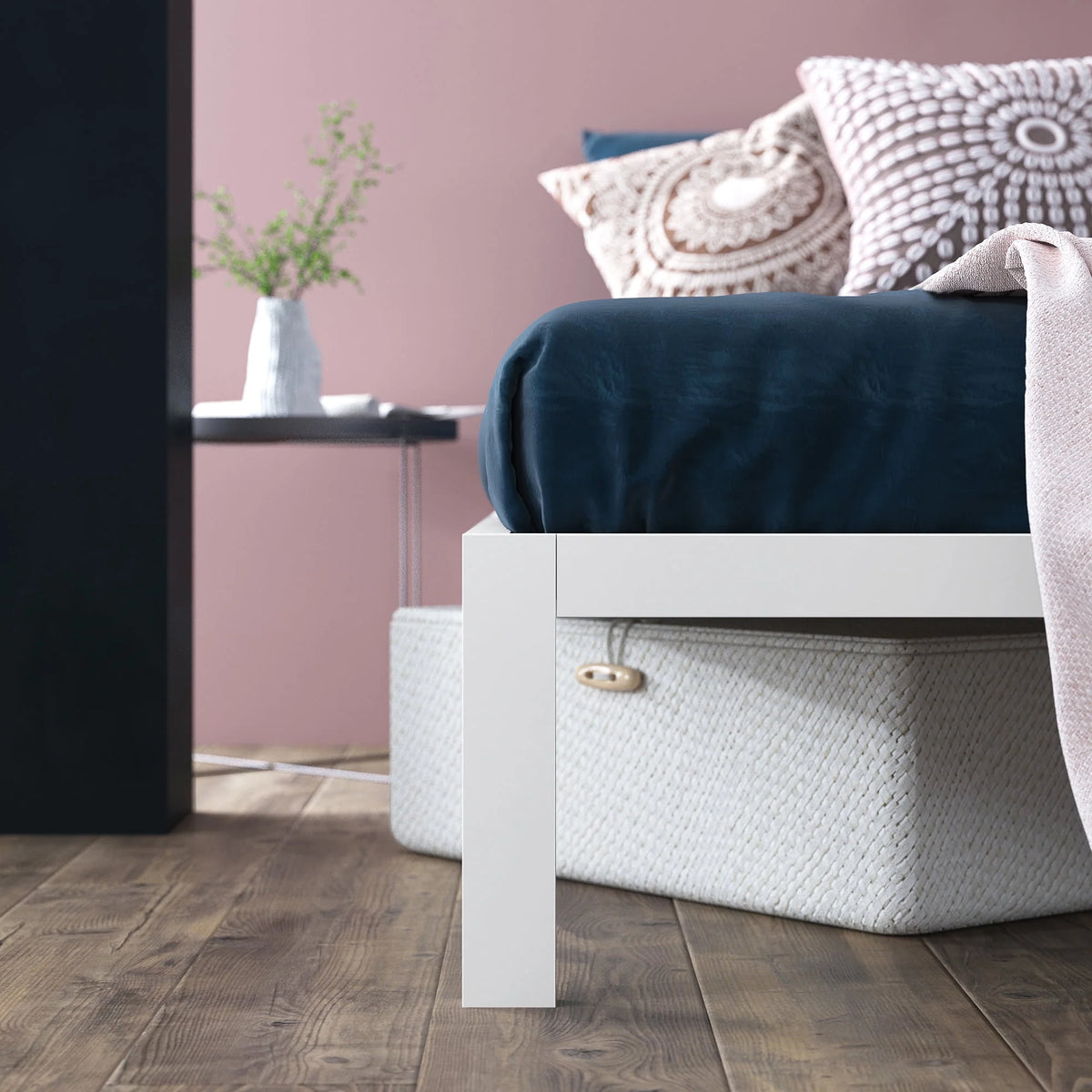 Black Metal Platform Bed Frame, Queen O494