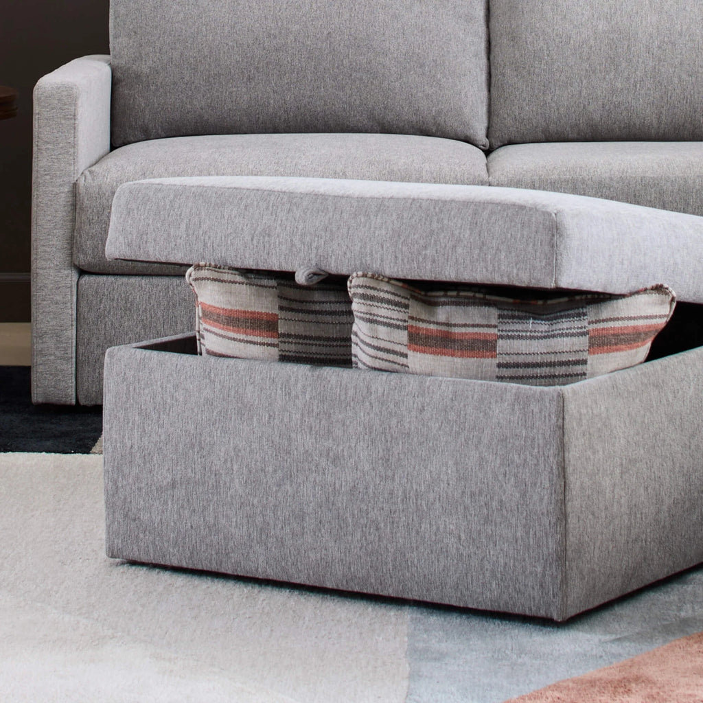 Pebble Ottoman with Storage L87406